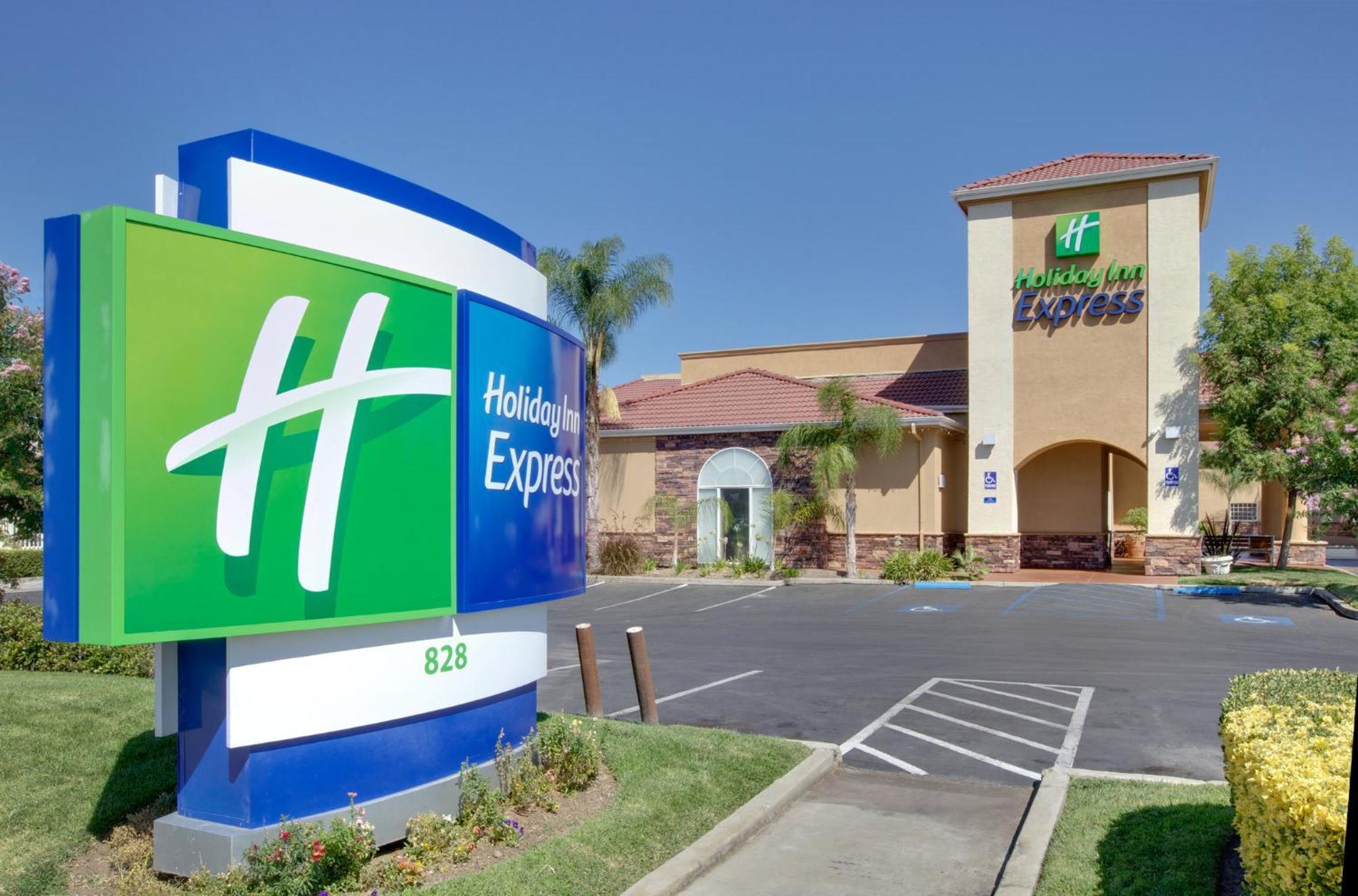 Holiday Inn Express Oakdale, An Ihg Hotel Kültér fotó